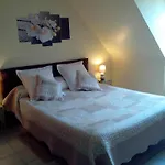 La Bourgade Bed & Breakfast Estreelles
