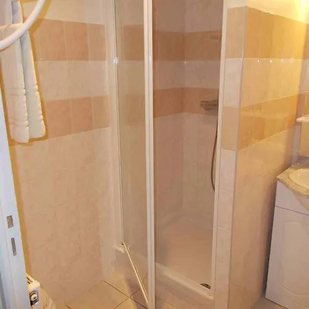 La Bourgade 3* Estréelles
