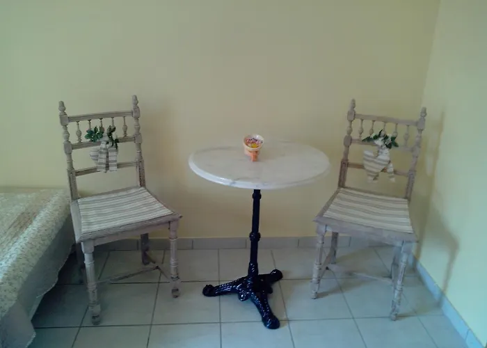 Couette-café La Bourgade Estréelles